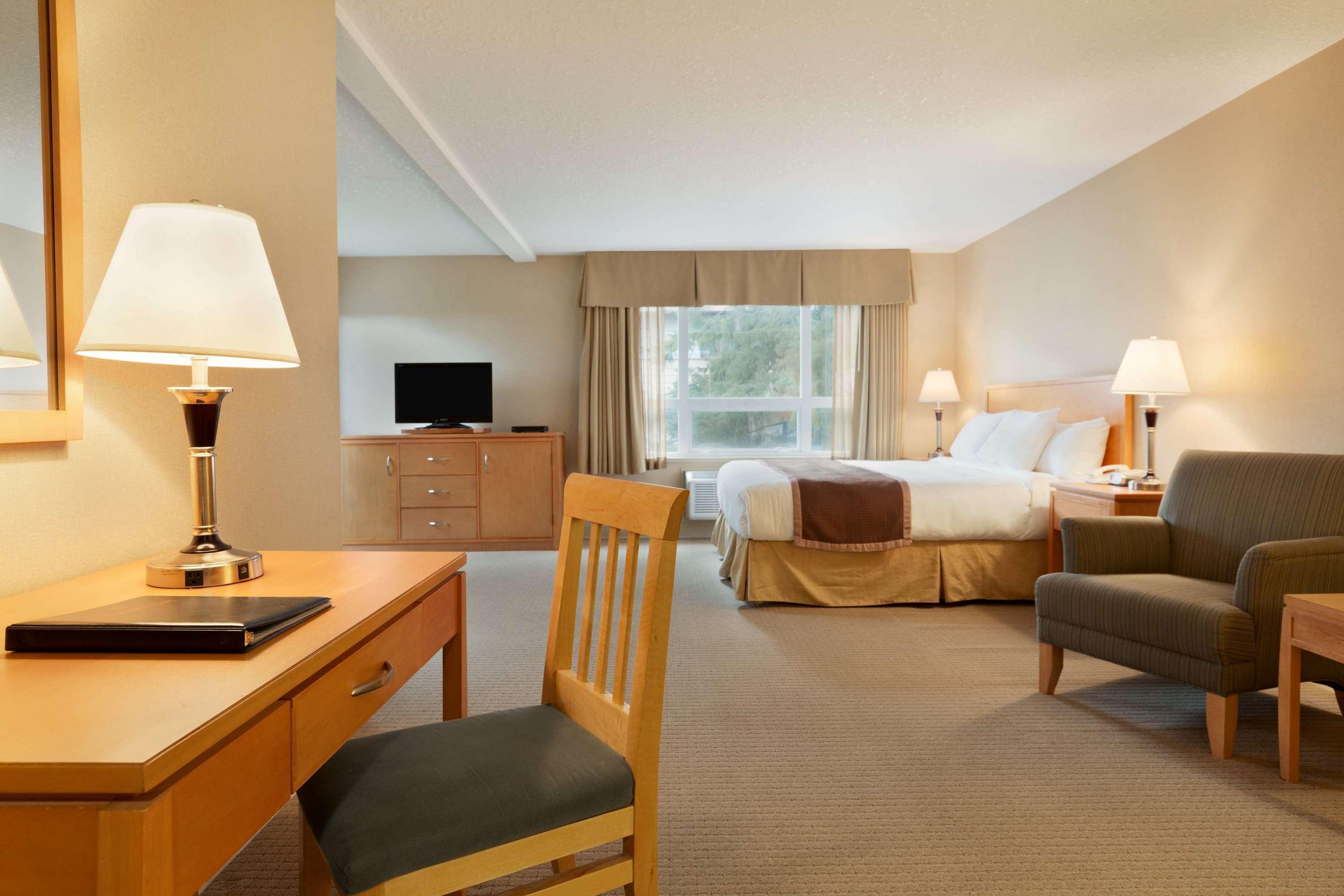 Ramada By Wyndham Nanaimo Hotel Екстериор снимка