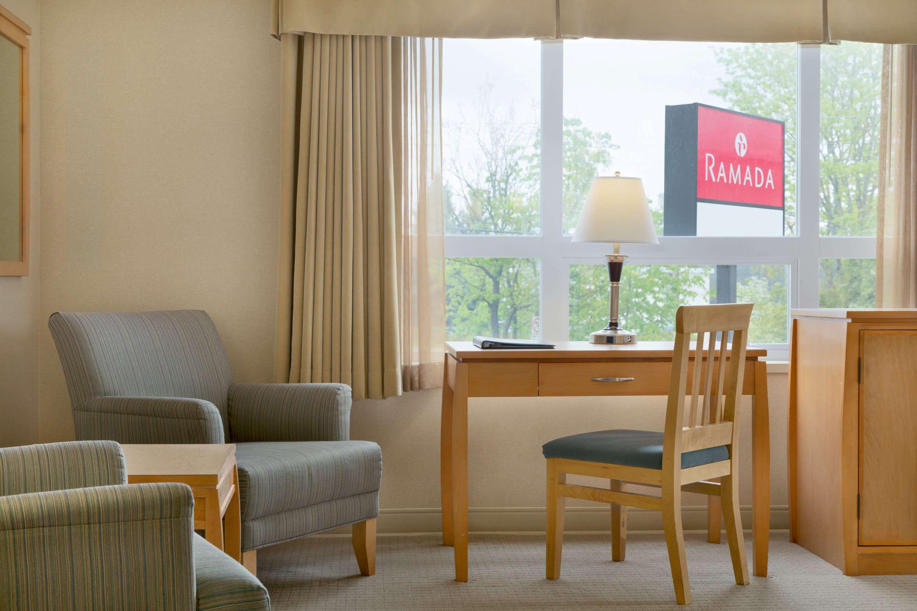 Ramada By Wyndham Nanaimo Hotel Екстериор снимка